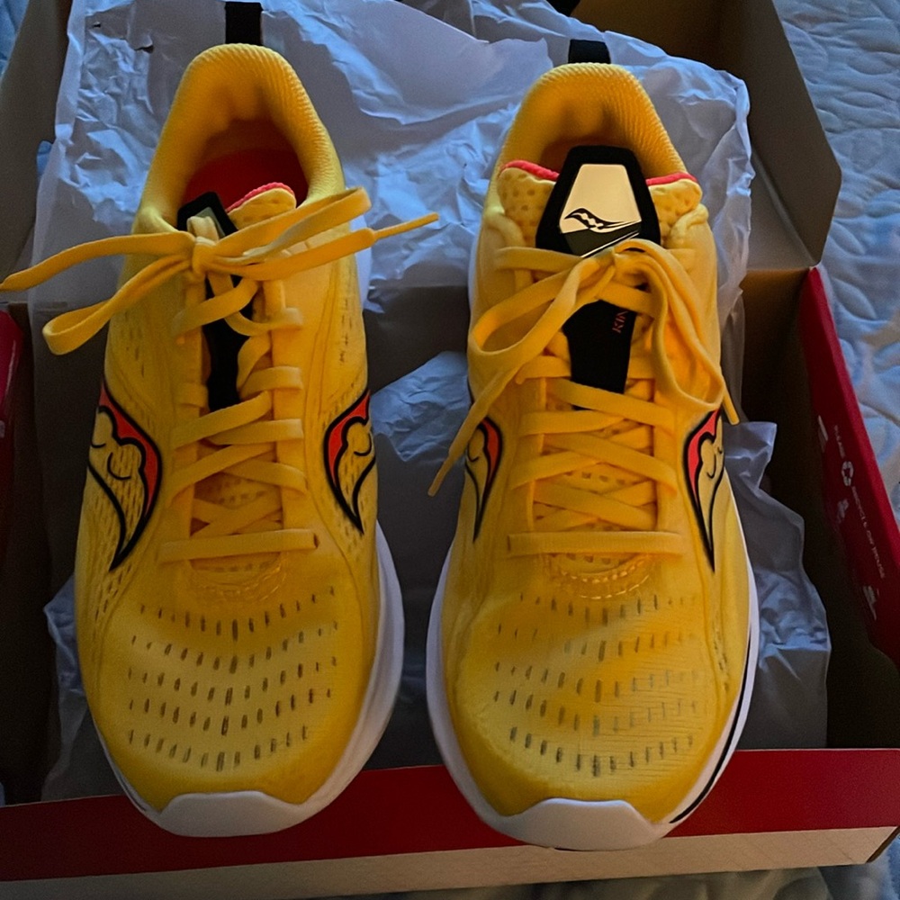 Like new Saucony